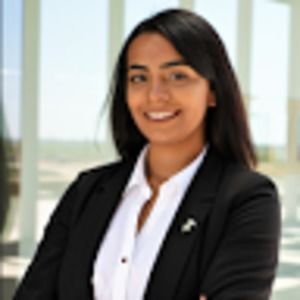 Meet your Posher, Daniela